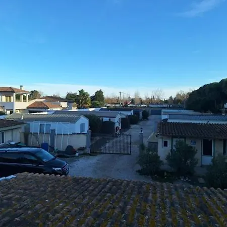 Les Embruns N8 Parque de Campismo